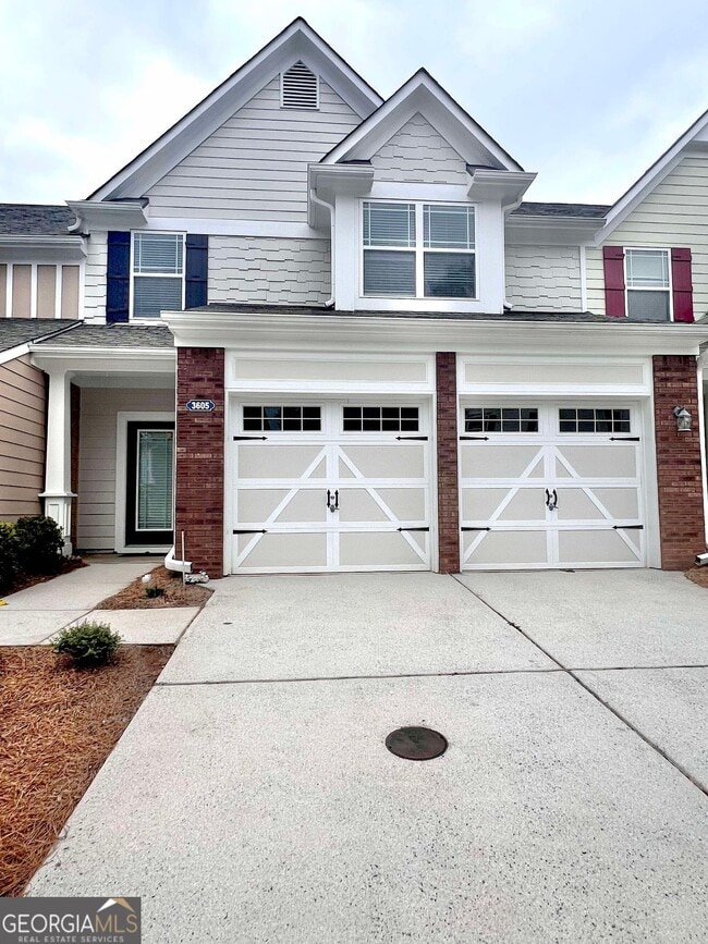 property at 3605 Silver Brooke Ln