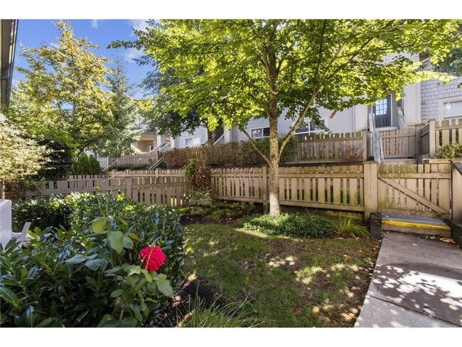 2738 158 St in Surrey, BC - Building Photo - Building Photo