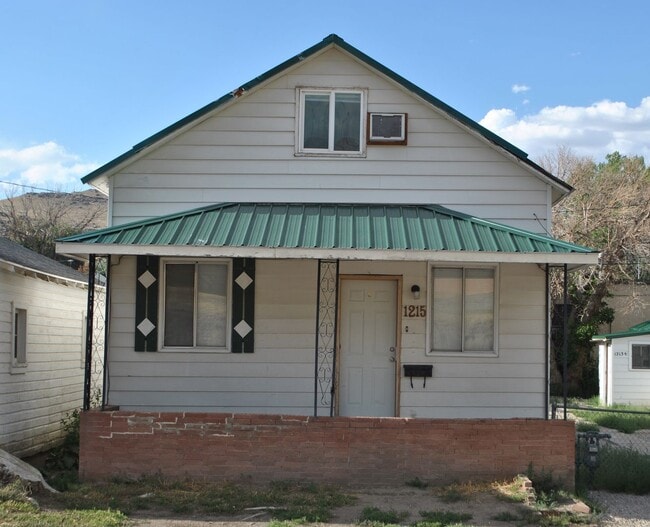 property at 1215 W Pine St