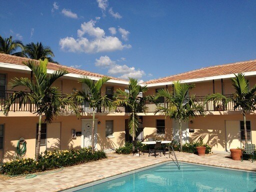 property at 2102 Alamanda Dr