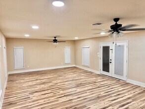 11012 Sunny Dr in Corpus Christi, TX - Building Photo - Building Photo