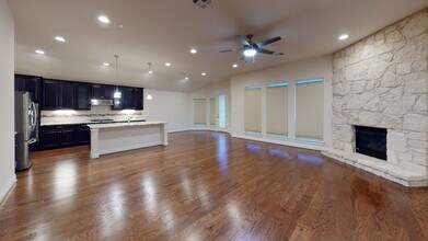 2352 Ox Wagon Trail in Round Rock, TX - Building Photo - Building Photo