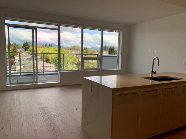 5693 Elizabeth St in Vancouver, BC - Building Photo - Building Photo