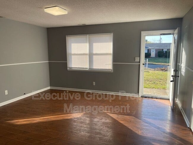 208 Diecks Dr in Elizabethtown, KY - Building Photo - Building Photo