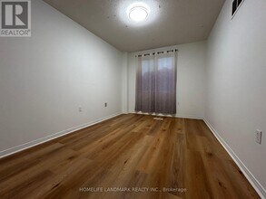 75-875 Weldrick Rd E in Richmond Hill, ON - Building Photo - Building Photo