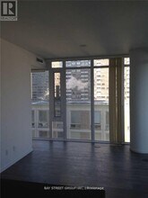 75 St Nicholas St in Toronto, ON - Building Photo - Building Photo
