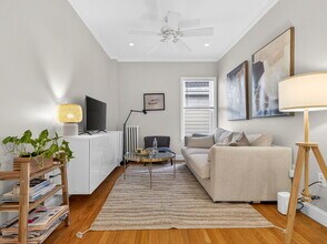 1643 Cambridge St, Unit 1R in Cambridge, MA - Building Photo - Building Photo