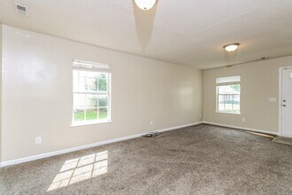 1924 Lake Carolina Dr in Columbia, SC - Building Photo - Building Photo