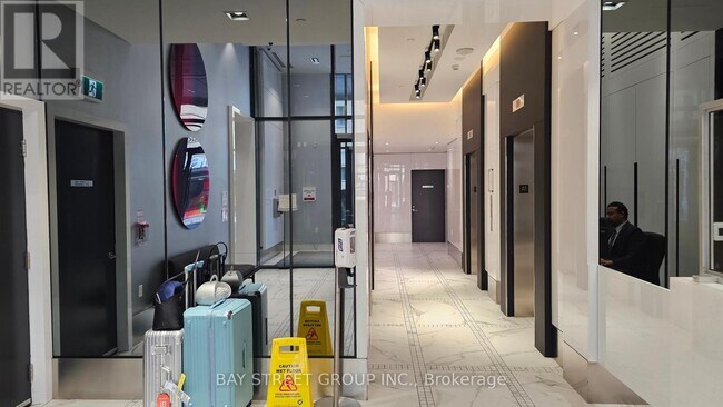 403-403 Church St in Toronto, ON - Building Photo - Building Photo