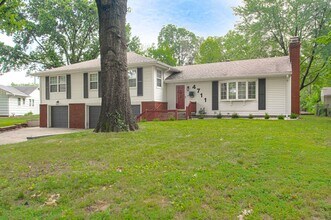 4711 E 109 Terrace in Kansas City, MO - Building Photo - Building Photo