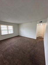 1002 Johnstown Ave, Unit A in Salina, KS - Building Photo - Building Photo