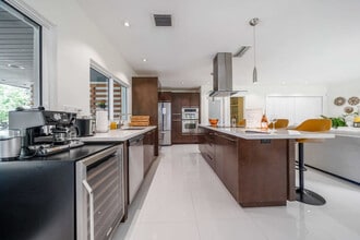 7544 SW 78th Terrace in Miami, FL - Building Photo - Building Photo