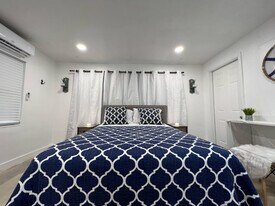 2648 NE 15th Terrace in Pompano Beach, FL - Building Photo