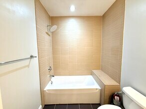 4 Woodworth St, Unit 2 in Boston, MA - Building Photo - Building Photo