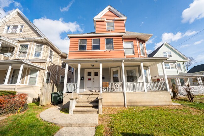 540 Laurel Ave in Bridgeport, CT - Building Photo - Building Photo