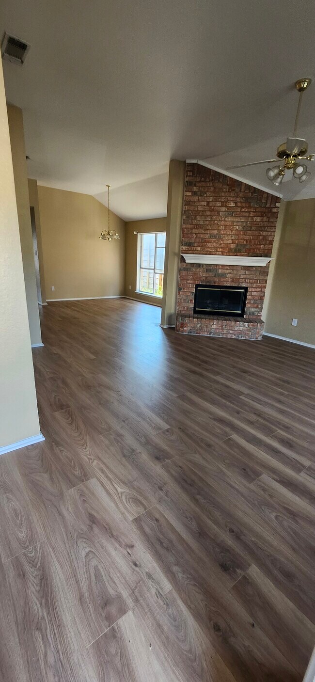 715 Ford Dr in Cedar Hill, TX - Building Photo - Building Photo