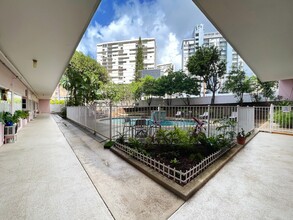 1020 Green St, Unit 102 in Honolulu, HI - Foto de edificio - Building Photo