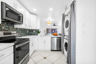 153 W Laurel Dr in Margate, FL - Building Photo - Building Photo