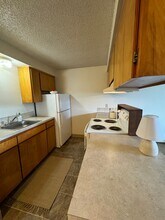 1215 Pioneer St in Philomath, OR - Building Photo - Building Photo