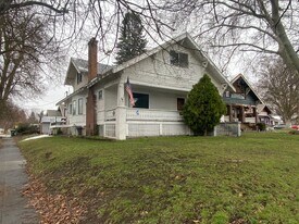 1601-1603 E Illinois Ave in Spokane, WA - Building Photo