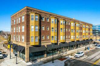 Arlington Hallett in Des Moines, IA - Foto de edificio - Building Photo