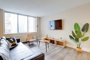 1201 S Bell St in Arlington, VA - Building Photo