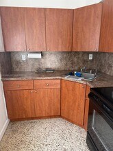 50 W 24th St in Hialeah, FL - Building Photo - Building Photo