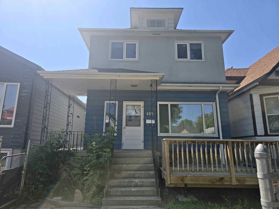 432 Lipton St in Winnipeg, MB - Building Photo