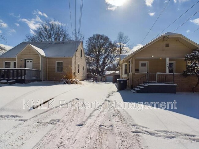 1260 Hazelwood Ave in Akron, OH - Building Photo - Building Photo