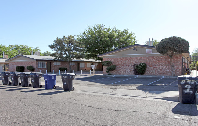 416-420 Georgia St SE in Albuquerque, NM - Foto de edificio - Building Photo