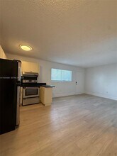 131 NW 77th St in Miami, FL - Building Photo - Building Photo
