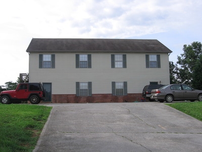 216-222 Roger's Ct in Jefferson City, TN - Building Photo