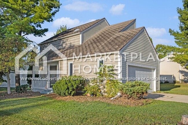 2341 Graystone Dr in Okemos, MI - Building Photo - Building Photo
