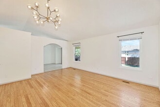 1230 S Ridgehurst Cir in Wichita, KS - Building Photo - Building Photo