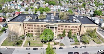 1318 19th Ave in Altoona, PA - Building Photo