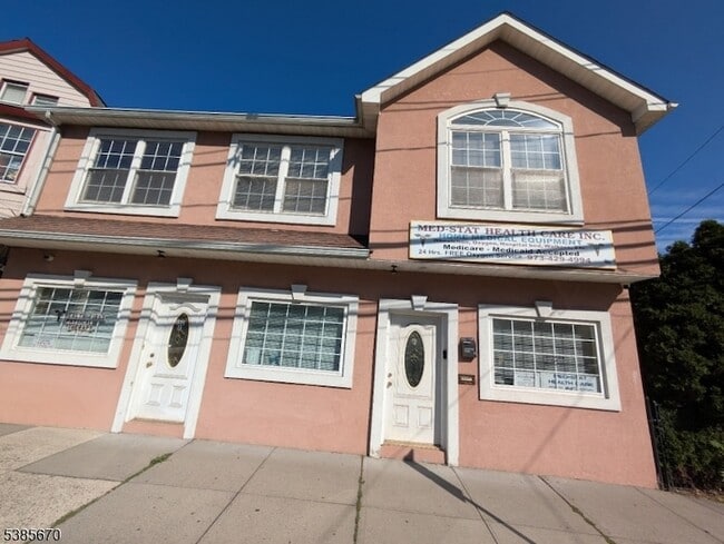 150 Orange St, Unit 2 in Bloomfield, NJ - Building Photo - Building Photo