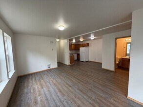 1838 Valencia St in Bellingham, WA - Building Photo - Building Photo