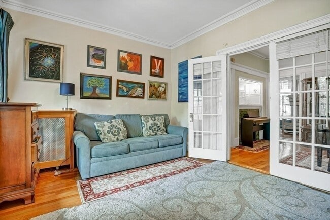 10 Radcliffe Rd in Boston, MA - Foto de edificio - Building Photo