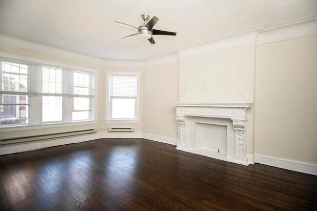 319 Kedzie St, Unit 327-3 in Evanston, IL - Foto de edificio - Building Photo