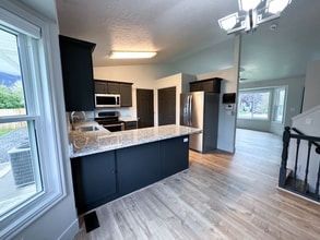 1127 S 1560 E in Spanish Fork, UT - Building Photo - Building Photo