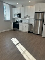 1193 Commercial St, Unit 4A in Weymouth, MA - Building Photo