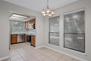 13357 Water Oak Ln in Austin, TX - Building Photo