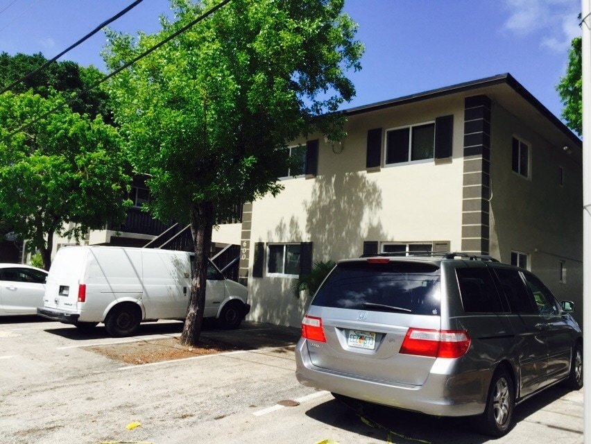 600 NE 5th Ave in Fort Lauderdale, FL - Building Photo