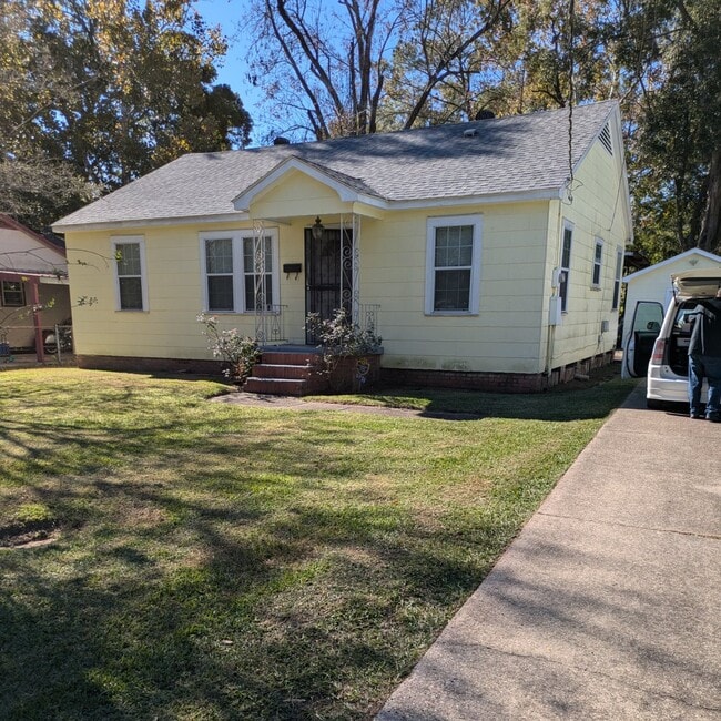 property at 5751 Beechwood Dr