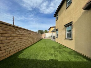 35124 Persano Pl in Fallbrook, CA - Building Photo - Building Photo