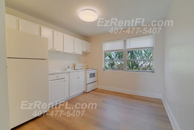 property at 801 N Sapodilla Ave