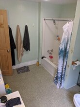 48 S Main St, Unit 2 in Alfred, NY - Foto de edificio - Building Photo