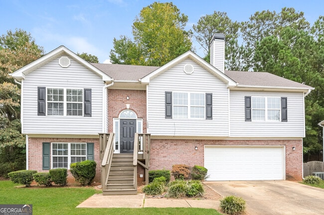property at 1599 Queen Elizabeth Dr
