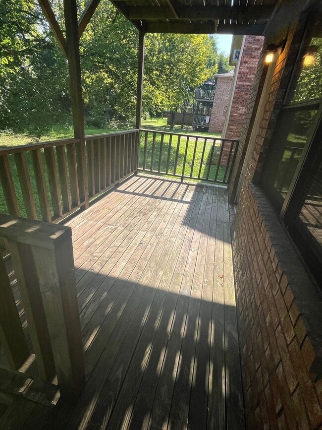 411 Valley Dr in Russellville, AR - Building Photo - Building Photo