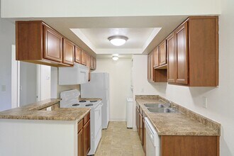 Citrus Place in Azusa, CA - Building Photo - Building Photo